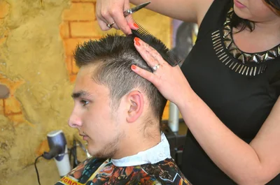 Styling-Tipps für kleine Frauen